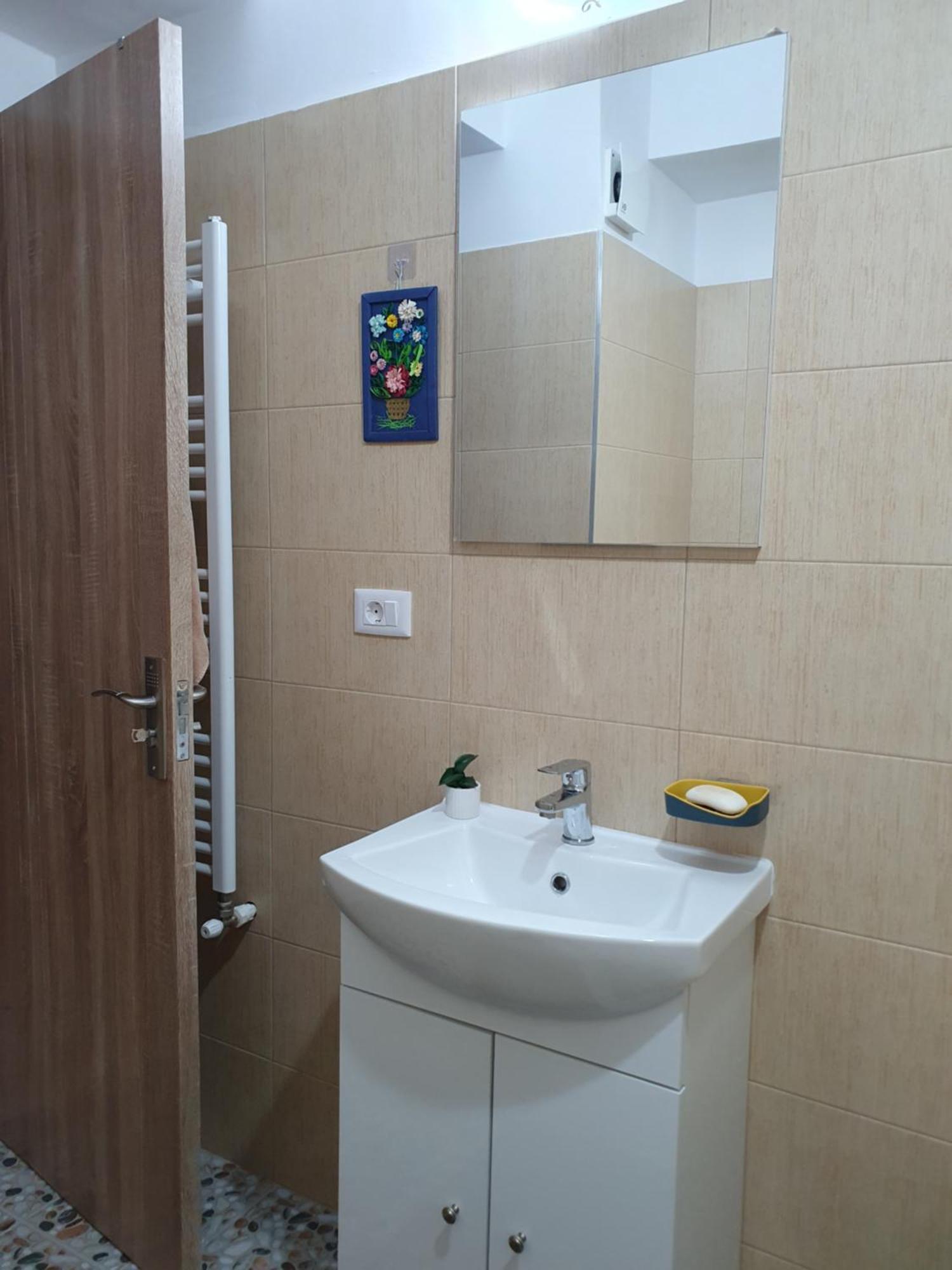 Apartament Castelul Bran Râmnicu Vâlcea Екстериор снимка