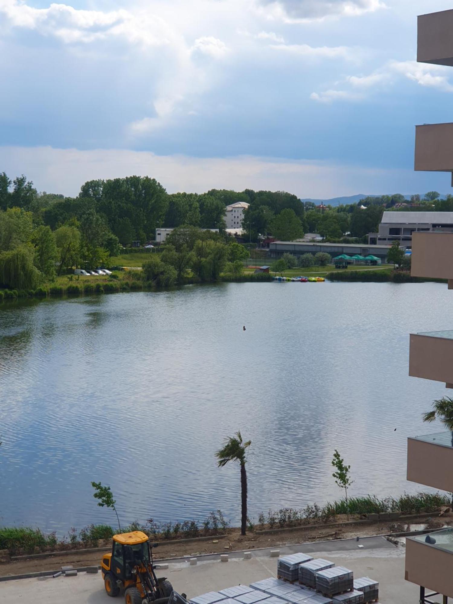 Apartament Castelul Bran Râmnicu Vâlcea Екстериор снимка