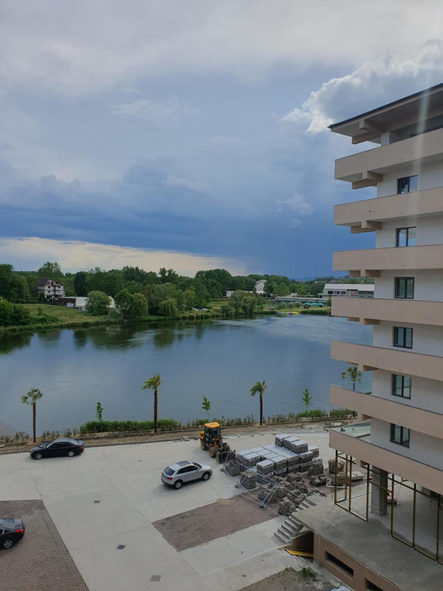 Apartament Castelul Bran Râmnicu Vâlcea Екстериор снимка
